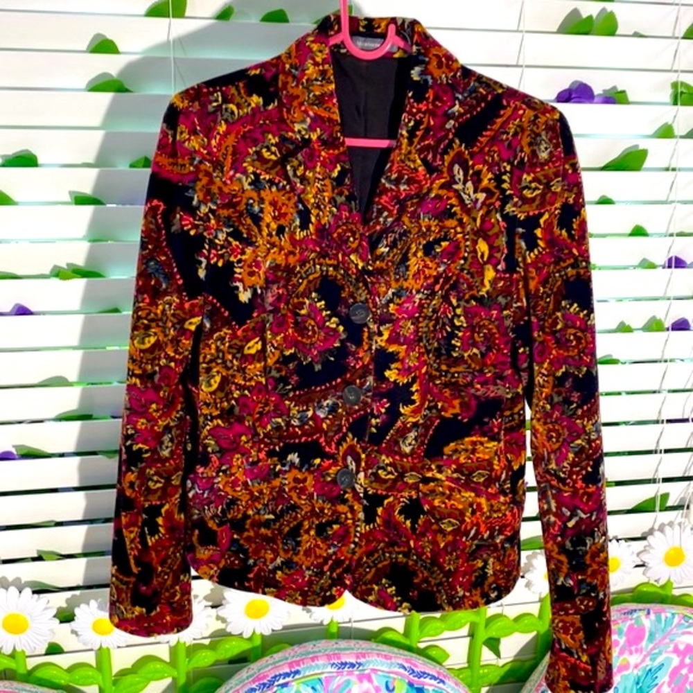 Liz Claiborne velvet paisley print jacket with pockets